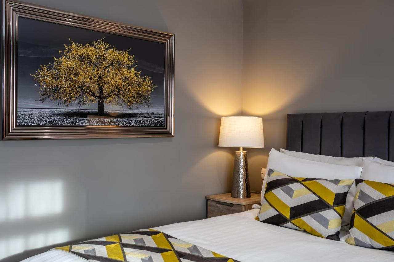 Roydon Marina Village Hotel 외부 사진