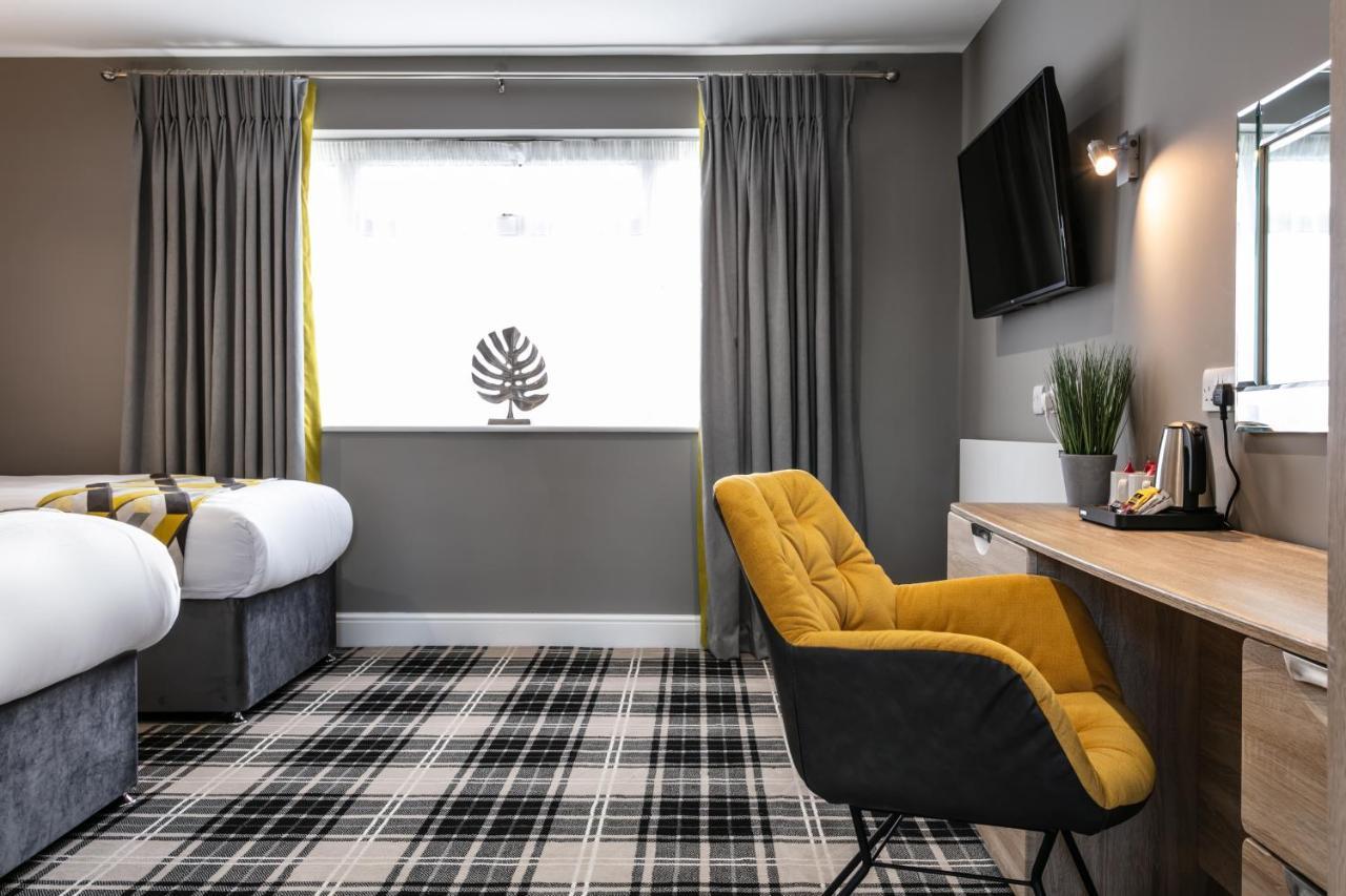 Roydon Marina Village Hotel 외부 사진