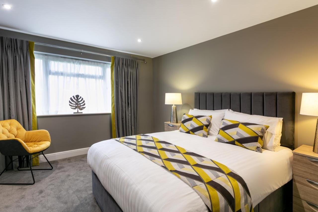 Roydon Marina Village Hotel 외부 사진