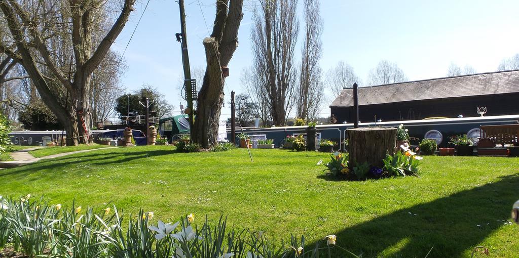 Roydon Marina Village Hotel 객실 사진