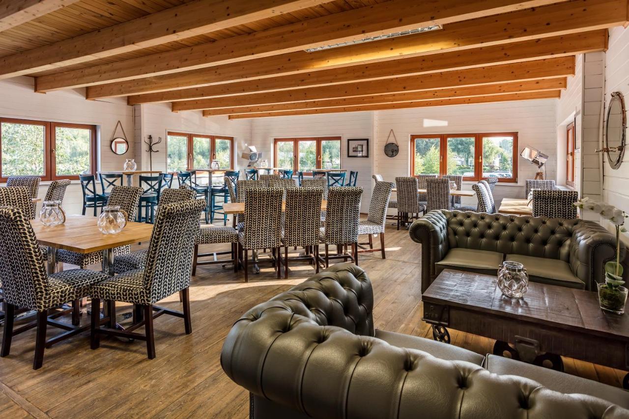 Roydon Marina Village Hotel 외부 사진